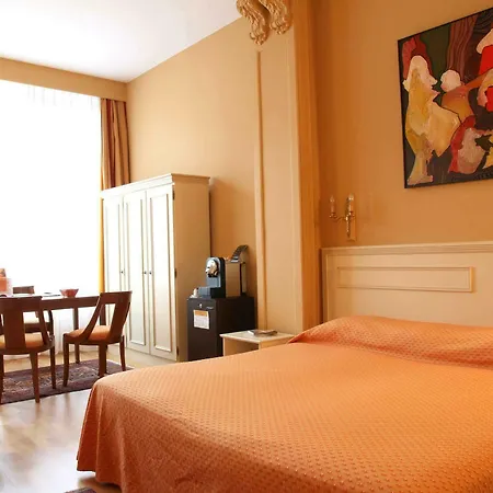 Ermitage Bouquet 3* Rouen